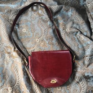 Vintage etienne aigner red leather bag